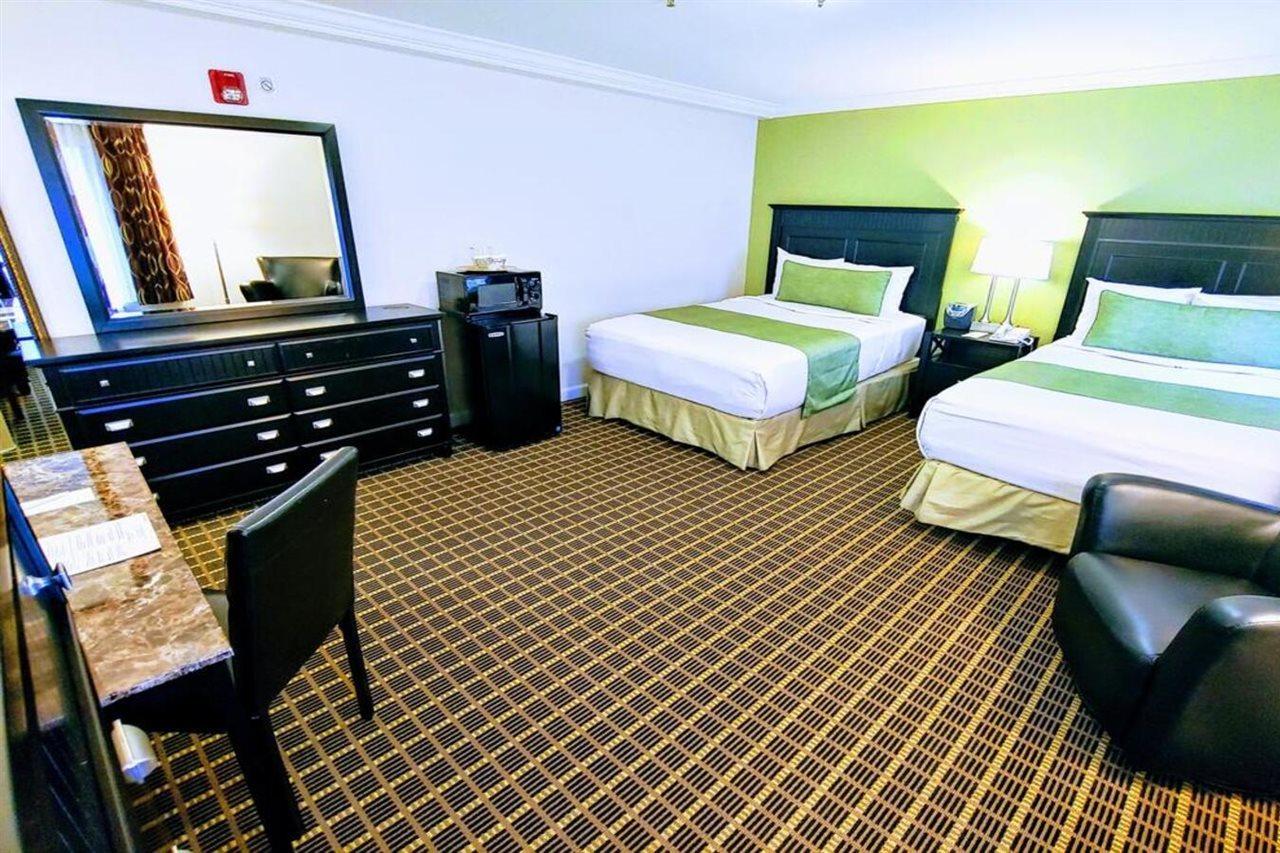 Hotel The Wilshire Grand West Orange