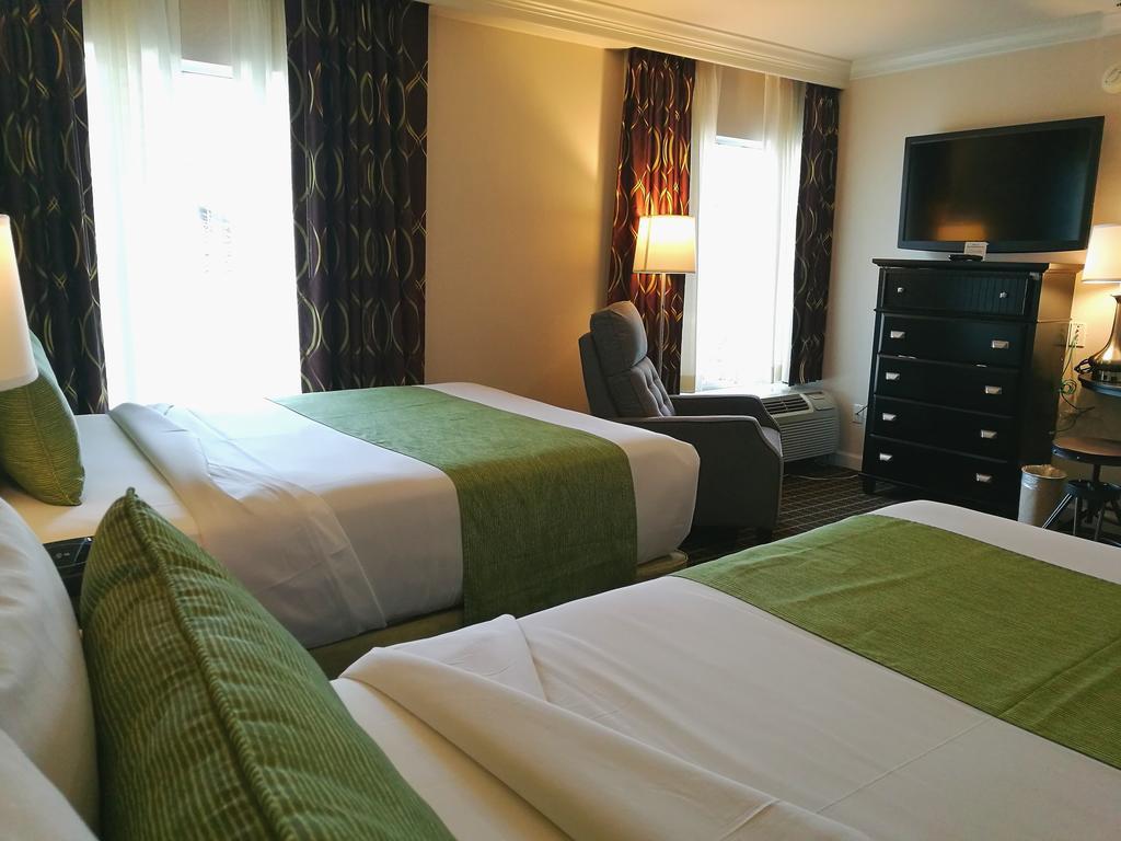 The Wilshire Grand West Orange