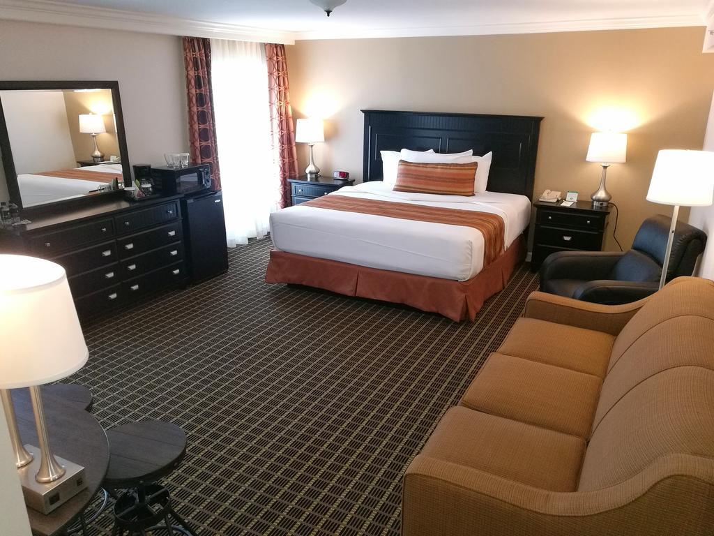 The Wilshire Grand 3* West Orange