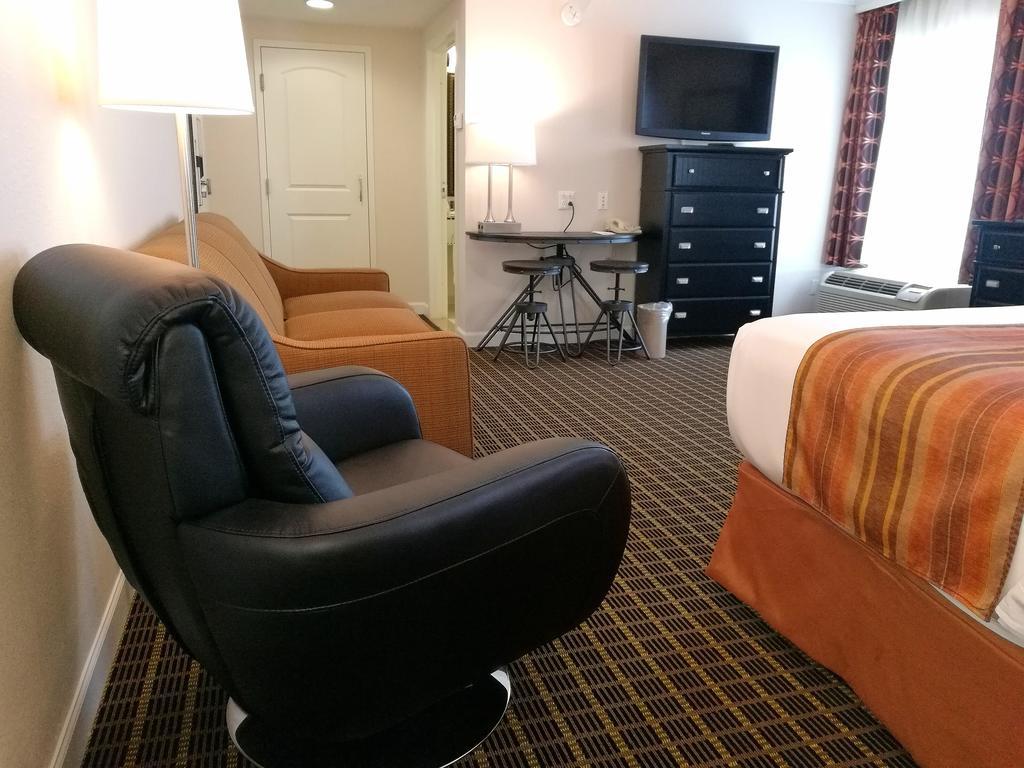 Hotel The Wilshire Grand West Orange