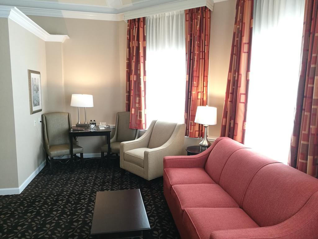 The Wilshire Grand 3* West Orange