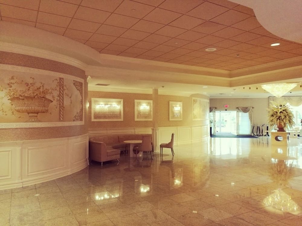 Hotel The Wilshire Grand