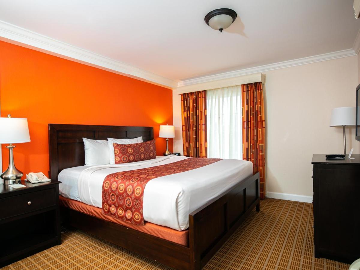Hotel The Wilshire Grand West Orange